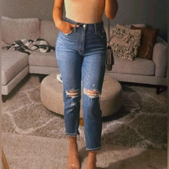 Abercrombie & Fitch Curvelove High Rise Jeans 28 - Picture 1 of 4
